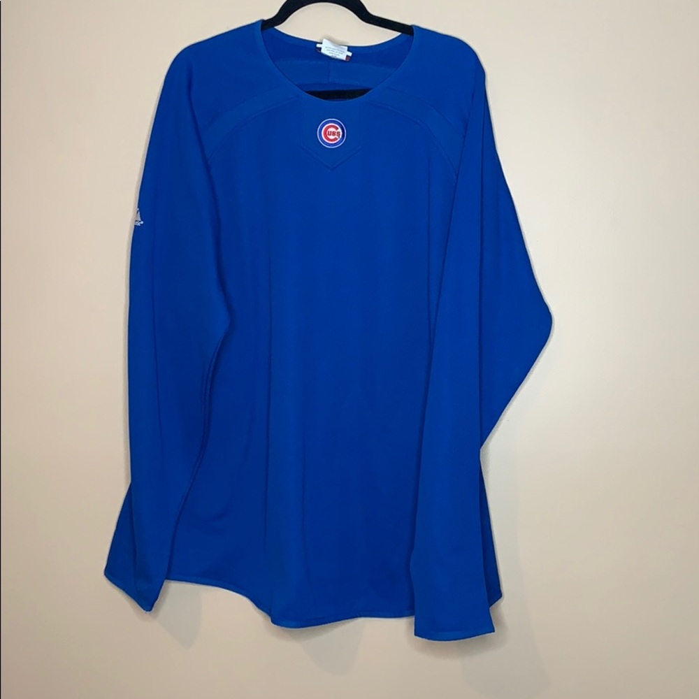 CUBS blue long sleeve. Men’s XL.
